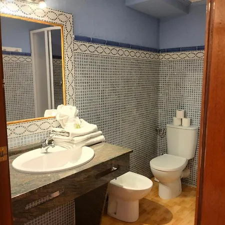 Unique 4-3 Apartmanhotel